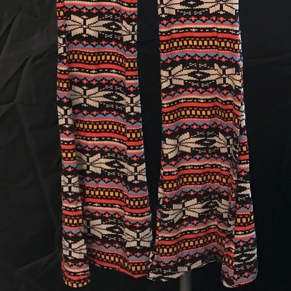 Boho Bell Leg Aztec Print Pants - Picture 4 of 4